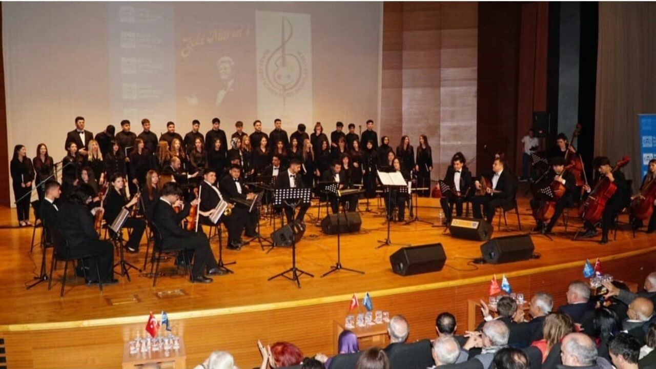 Zeki Müren’in 94. Doğum Günü; Unutulmaz Bir Anma Gecesi