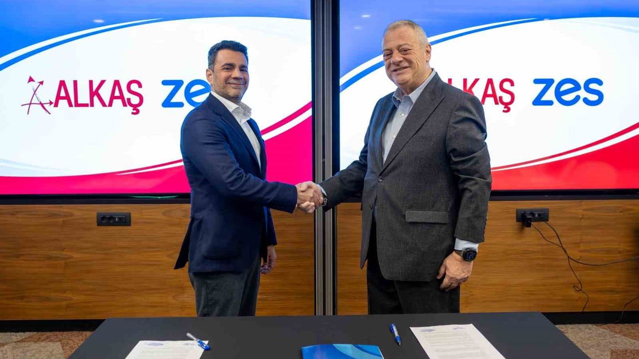 Zes ve Alkaş İş Birliği ile AVMlerde Şarj İstasyonu Ağı Genişliyor