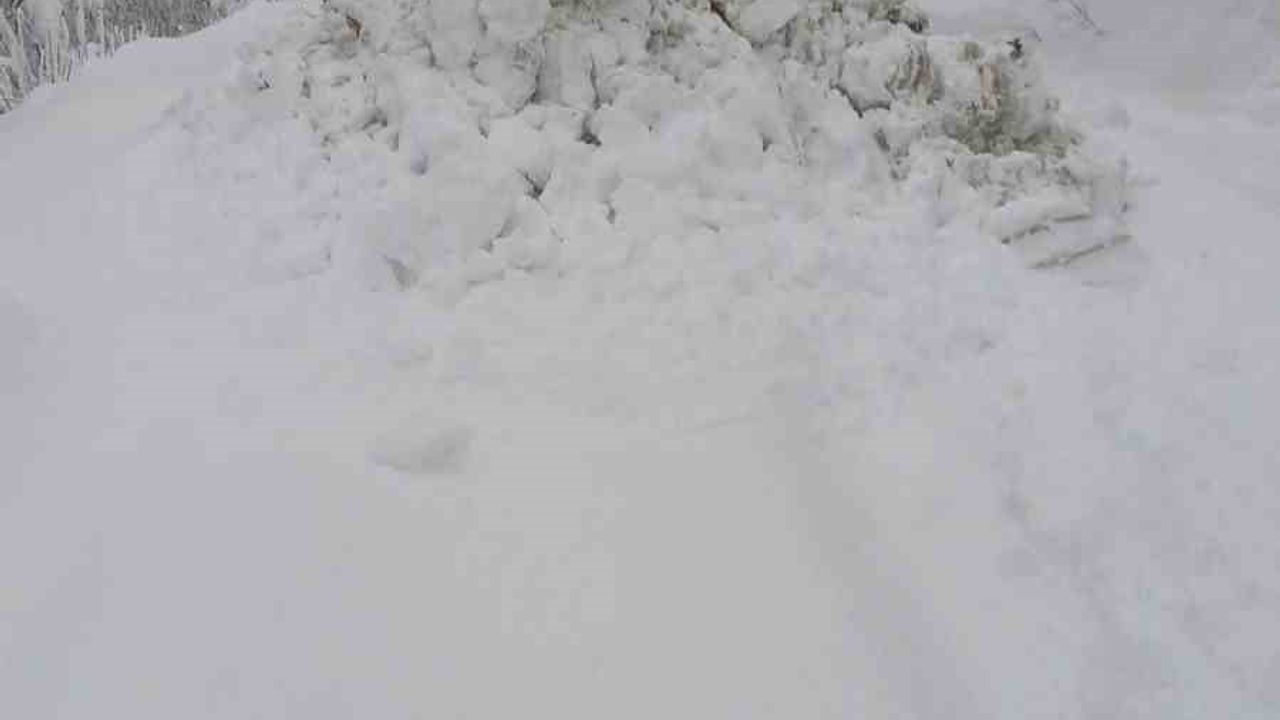 Zonguldak'ta Kapanan 53 Köy Yolu İçin Ulaşım Çalışmaları Devam Ediyor
