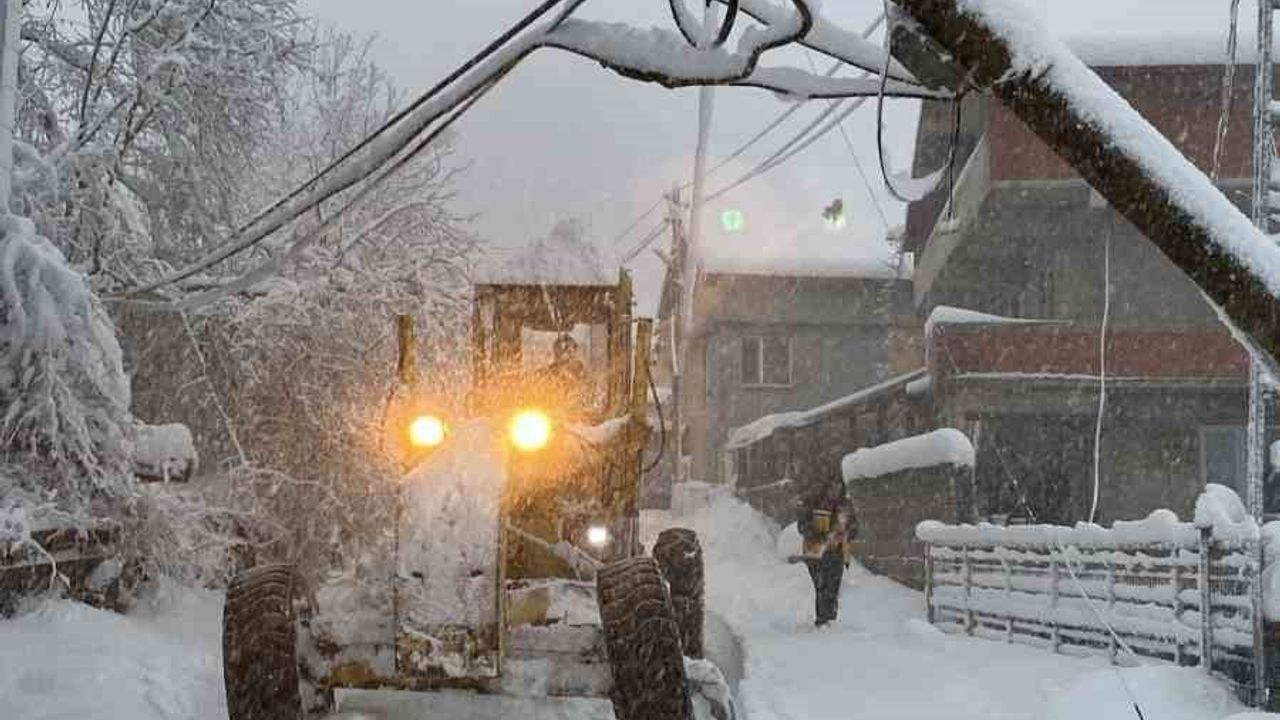 Zonguldak'ta Kar Yağışı Nedeniyle 81 Köy Yolu Kapandı