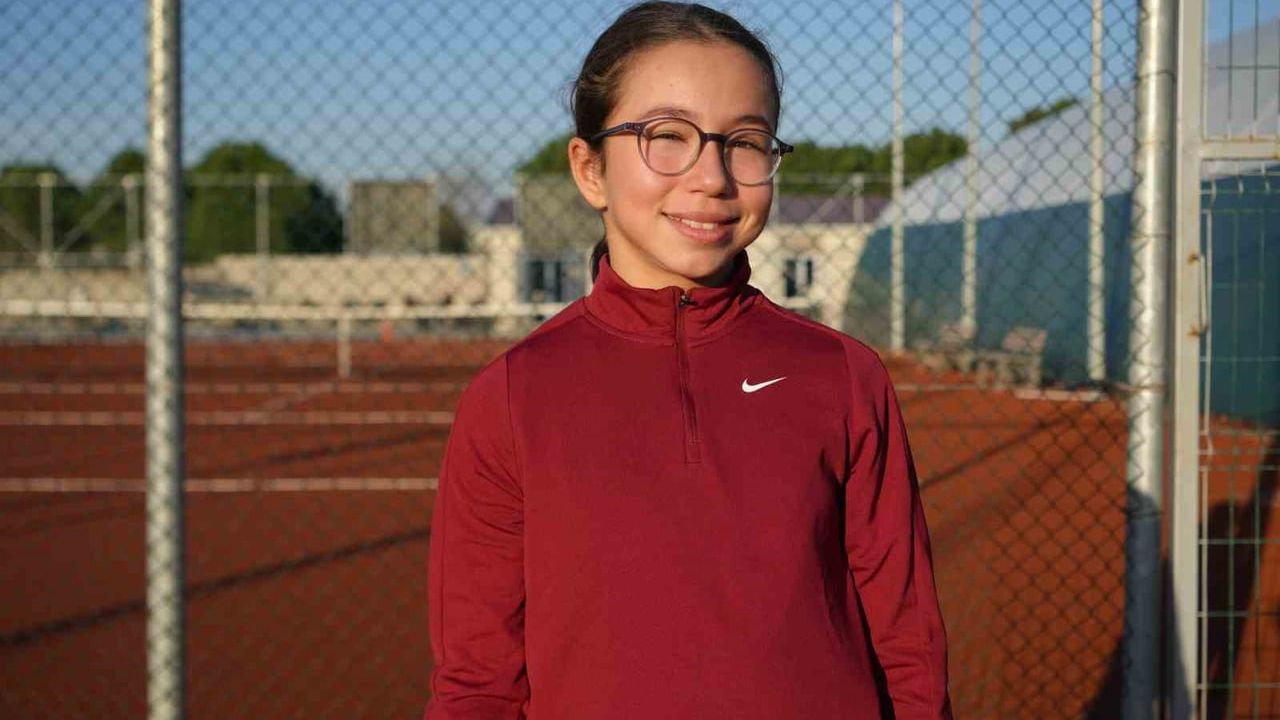 10 Yaşındaki Tenisçi Asya Kandemir'den Tarihi Başarı