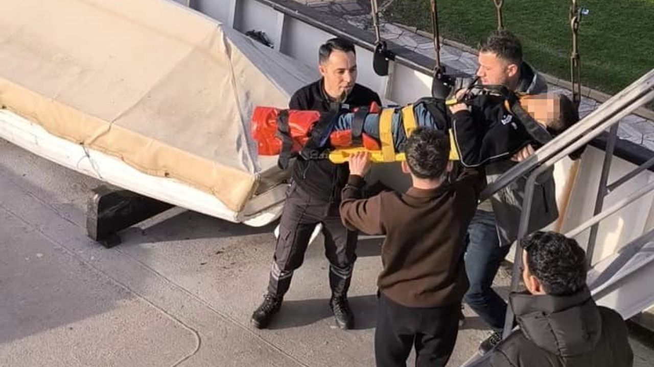 11 Yaşındaki Çocuk Müzede Yaralandı