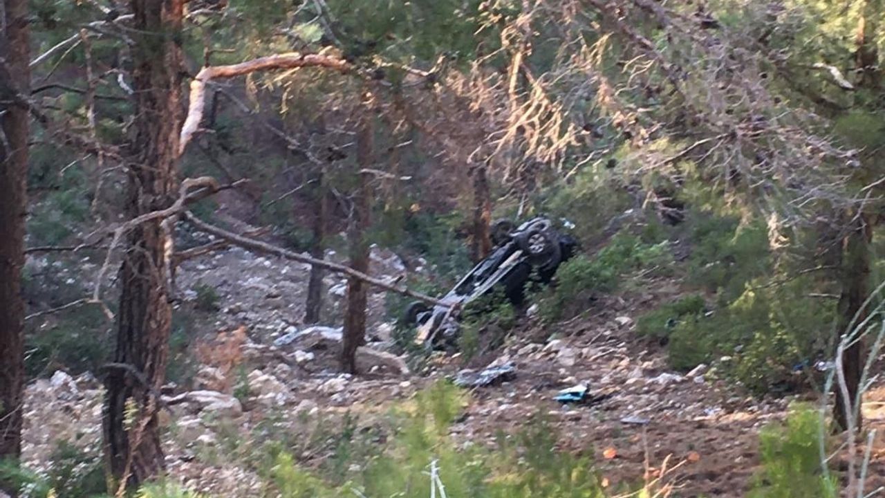 14 Yaşındaki Sürücü Uçuruma Düştü, Hayatını Kaybetti