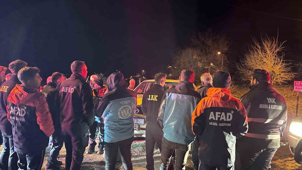 16 Yaşındaki Hatice Kaya İçin Arama Kurtarma Çalışmaları Başlatıldı