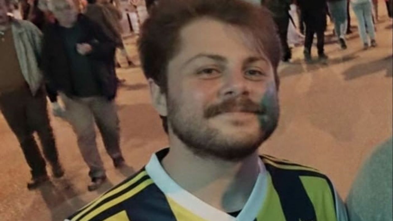 25 Yaşındaki Üniversite Öğrencisi Deniz İbişler Kayıp