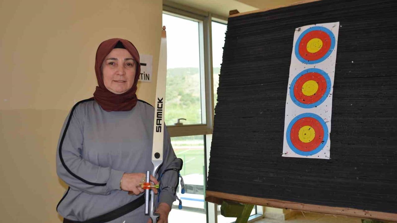 48 Yaşında Okçuluğa Başladı: Şefika Turgut'un İlham Verici Hikayesi
