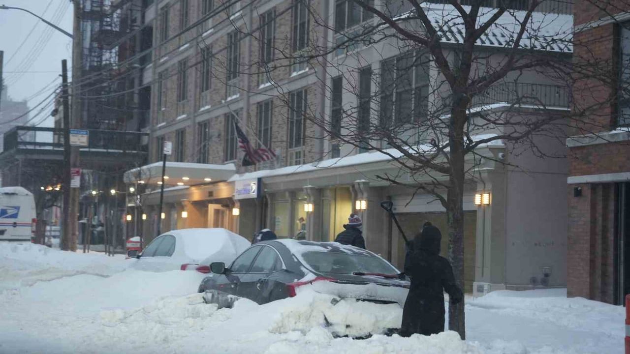 ABD'de Kar Fırtınası Salgını: Uçuşlar İptal ve Elektrik Kesintileri