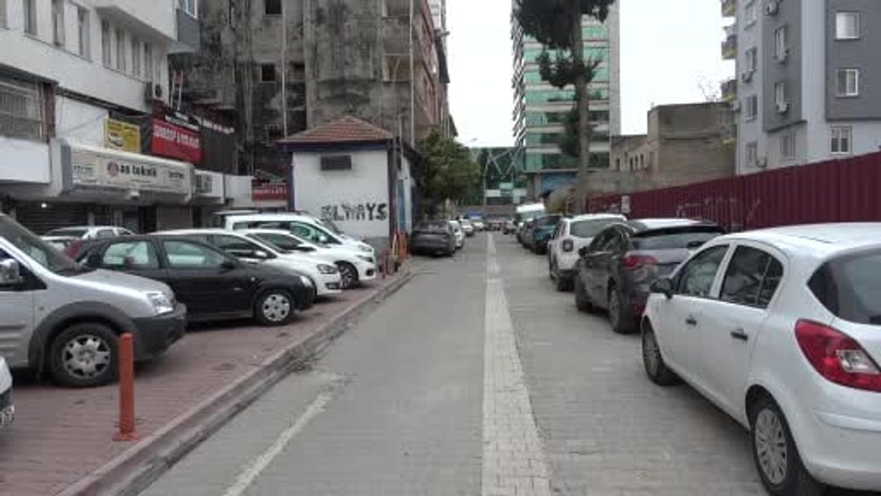 Adana'da 19 Yaşındaki Genç Bıçaklanarak Hayatını Kaybetti