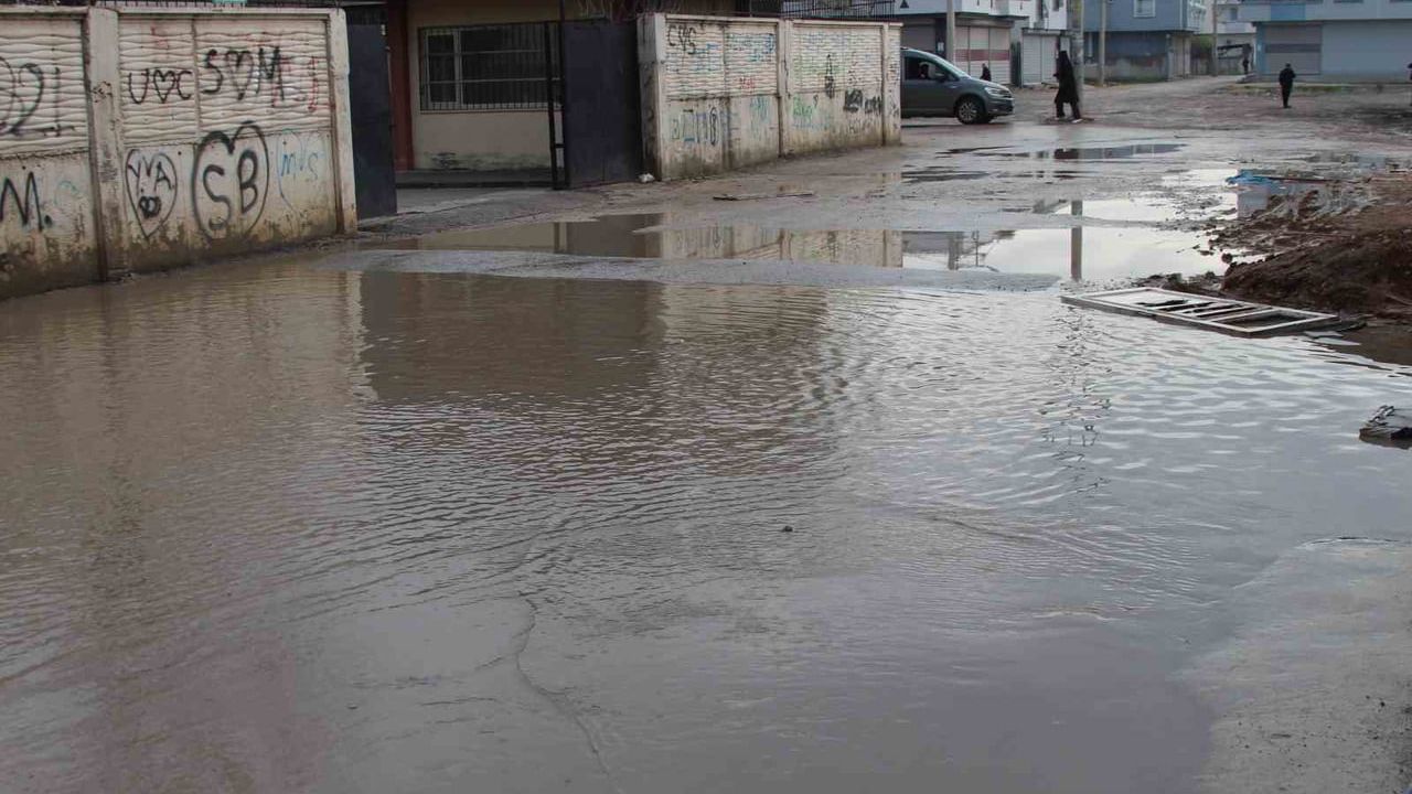 Adana'da Altyapı Sorununa Dikkat Çeken Olay