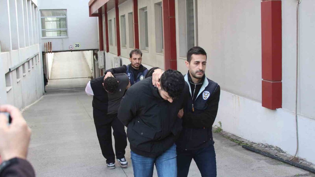 Adana'da Sazan Sarmalı Dolandırıcılık Operasyonu: 7 Tutuklama