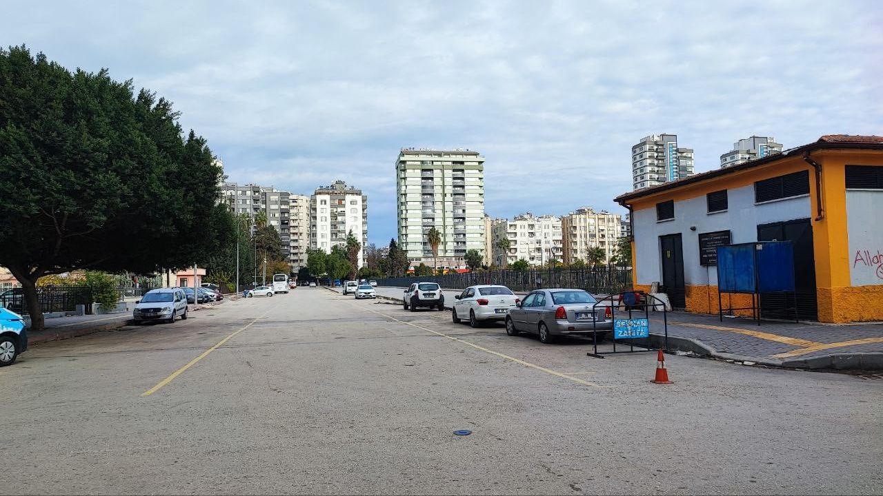 Adana'da Soğuk Hava Sokakları Boş Bıraktı