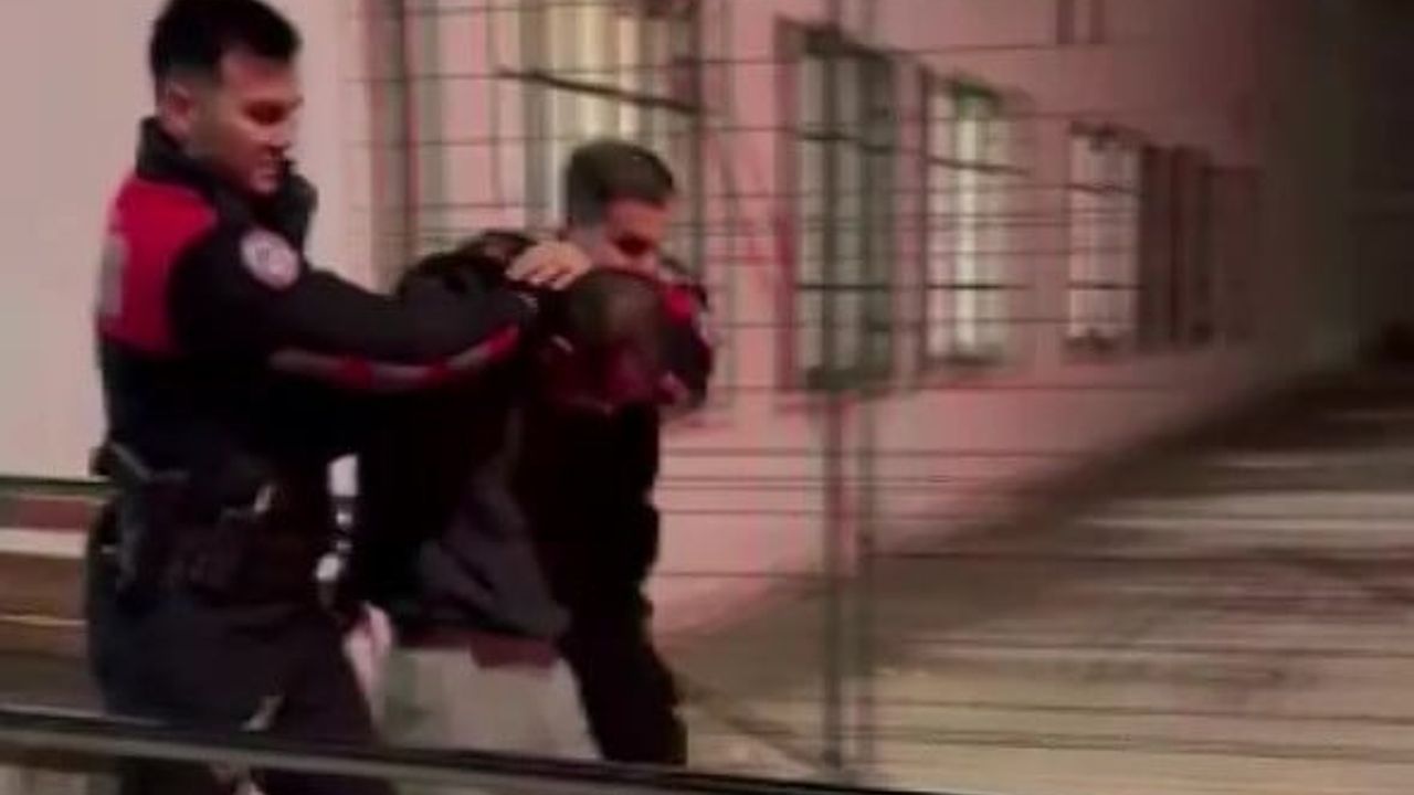 Adana'da Tartışma Kanlı Bitti: Arkadaşını Vuran Şüpheli Yakalandı