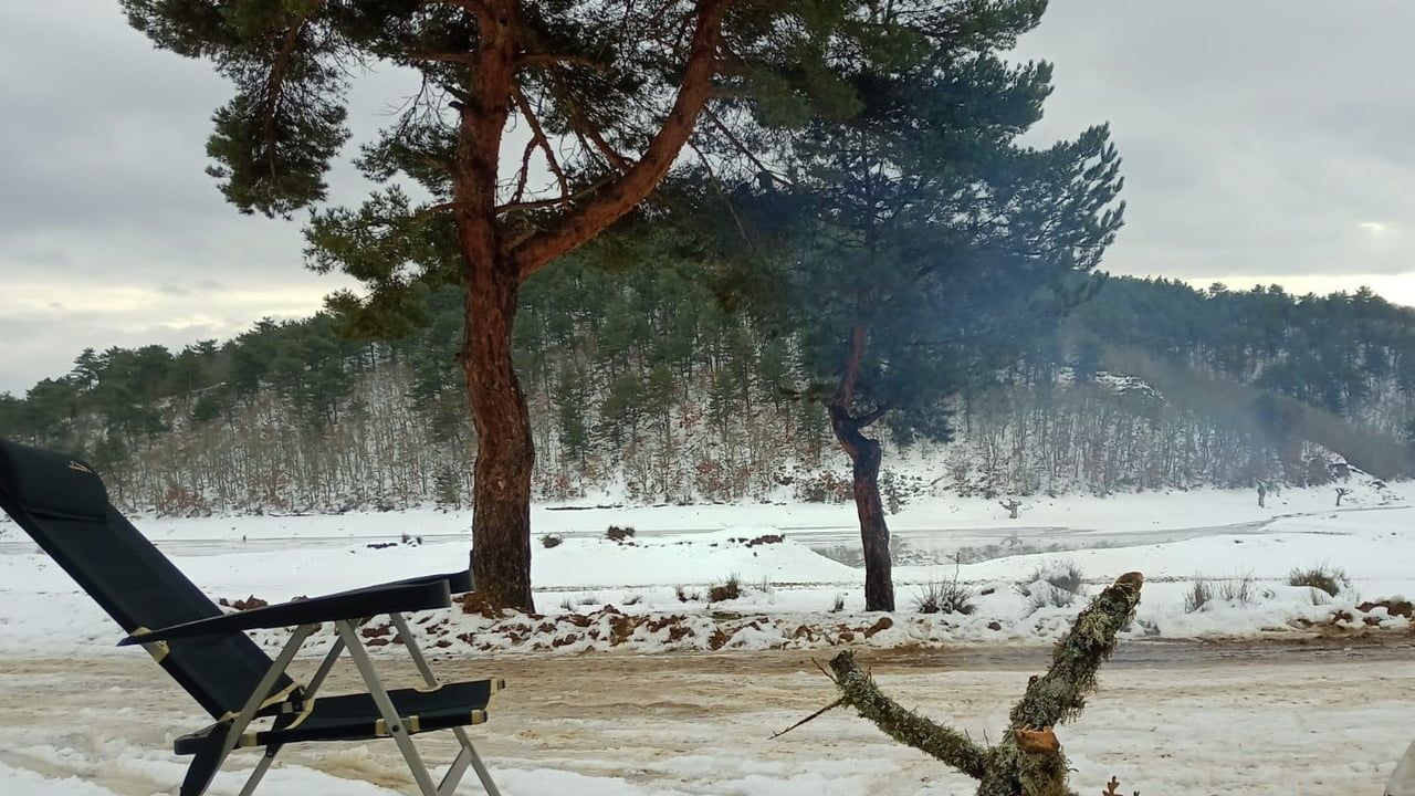 Adliye Göleti Kış Manzarasıyla Ziyaretçi Akınına Uğradı