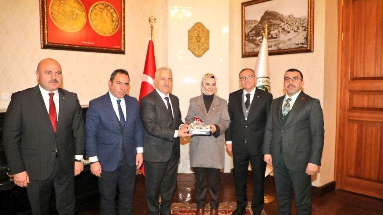 Aile ve Sosyal Hizmetler Bakanı Göktaş Kars'ta Ziyaretlerde Bulundu