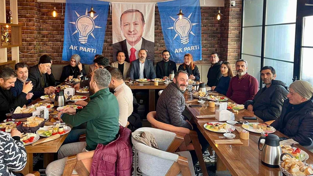 AK Parti Ardahan İl Başkanı Hakan Aydın, Basınla Buluştu