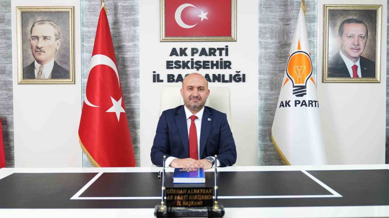 AK Parti Eskişehir'de 8 Bin 650 Yeni Üye Kazandı