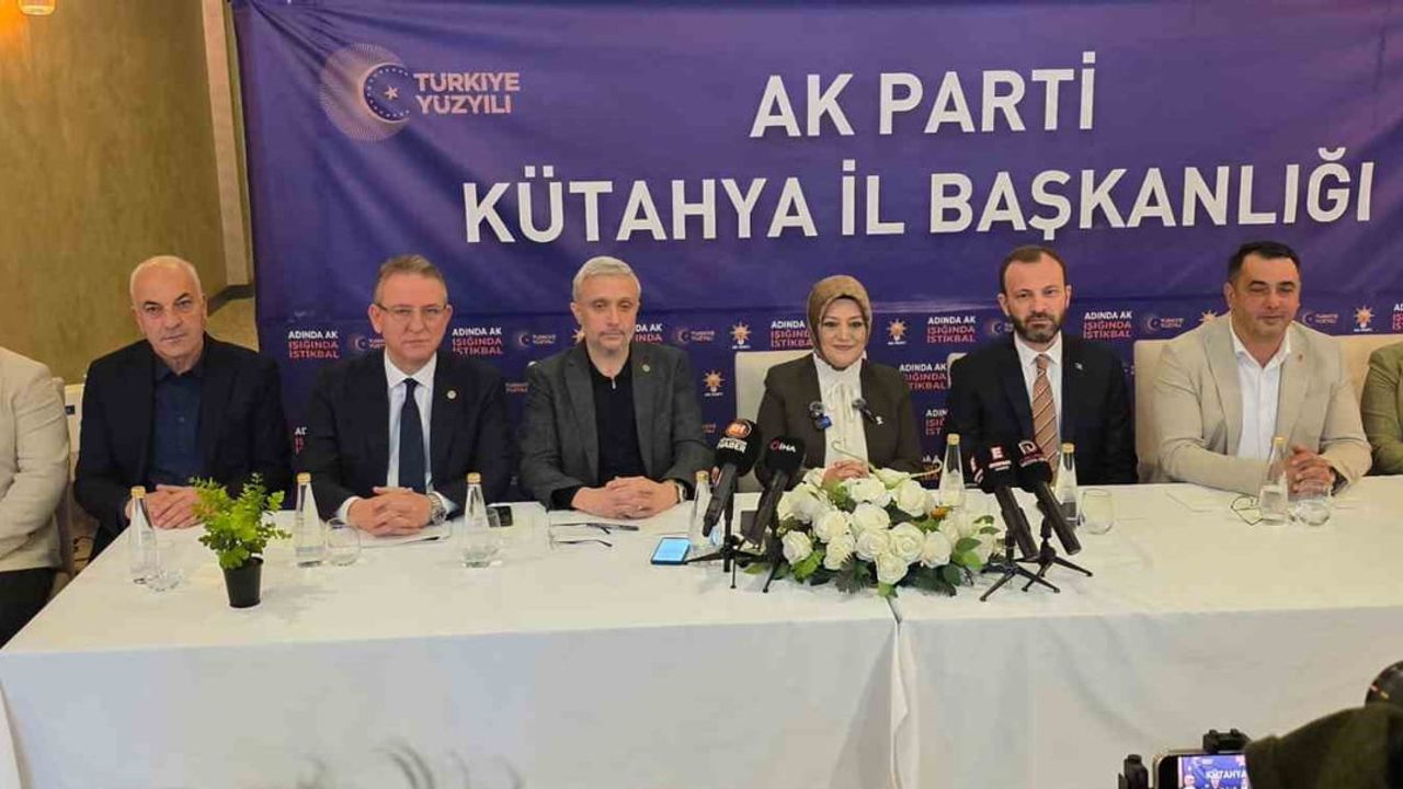 AK Parti Kütahya Teşkilatı'nın 1 Yıllık Faaliyet Değerlendirmesi