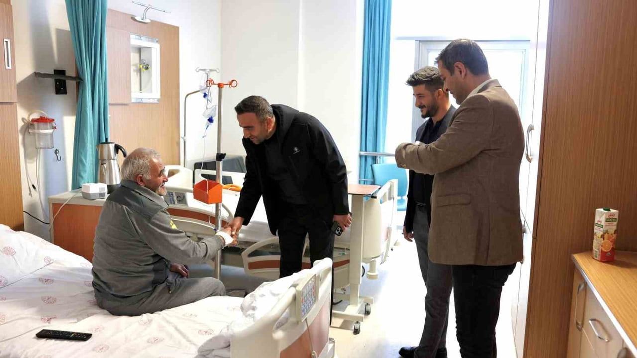 Akçadağ Belediye Başkanı Ulutaş'tan Hastane Ziyareti