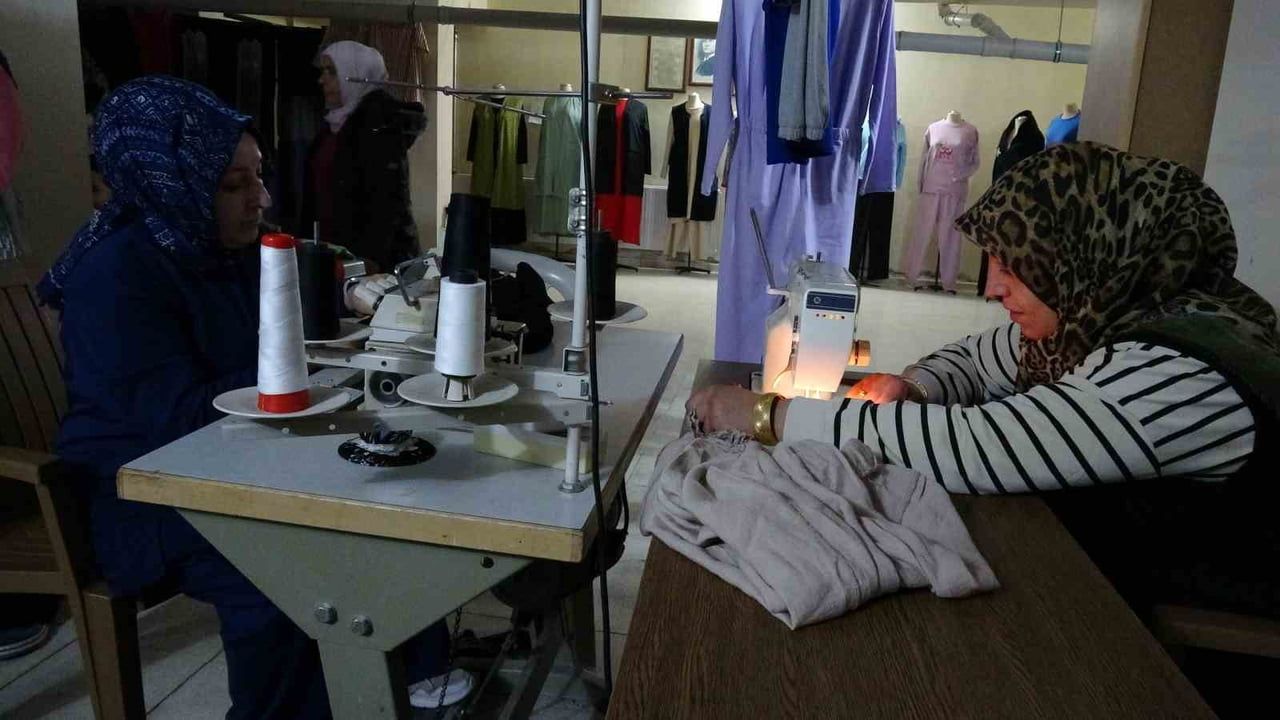 Akçadağ'da Cezaevi Personeli Eşlerine Yönelik Kurslar