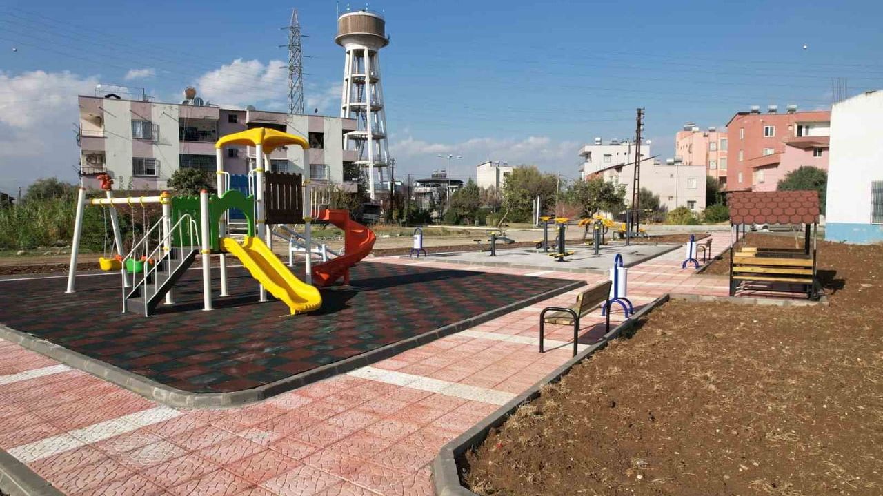 Akdeniz Belediyesi 6 Parkı Yeniledi