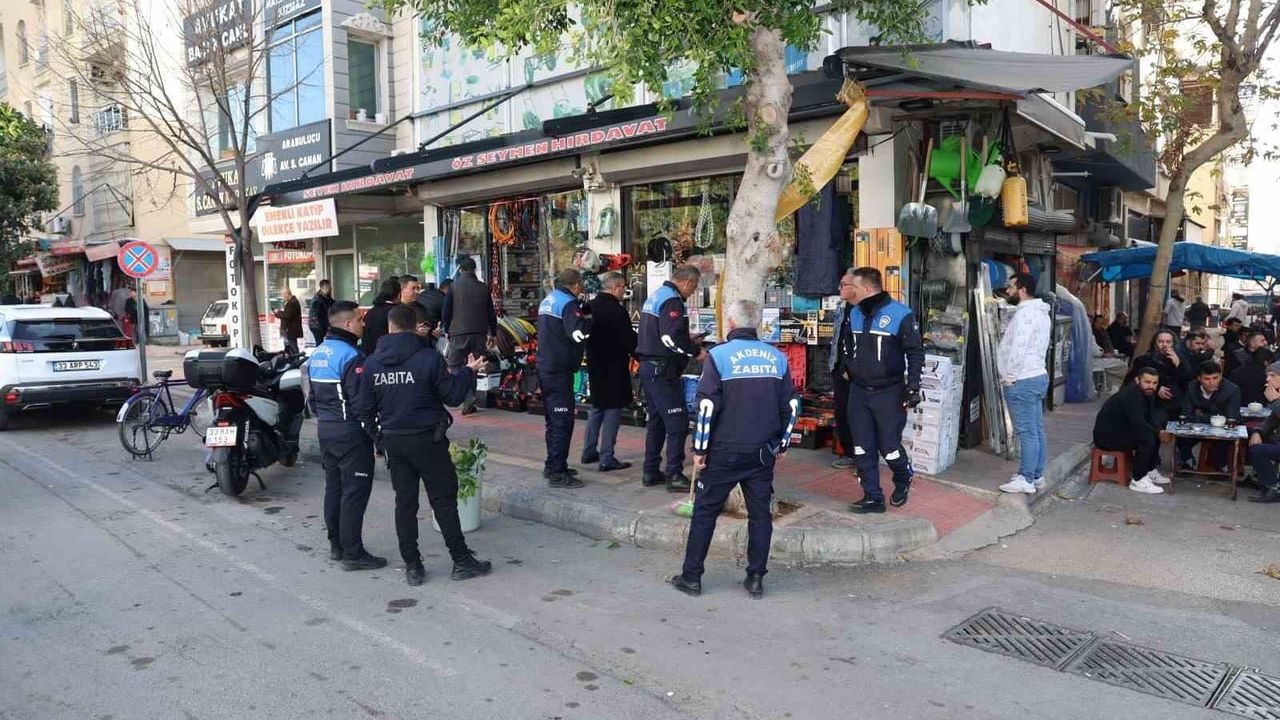 Akdeniz'de Kaldırım ve Yol İşgaline Sıkı Denetim