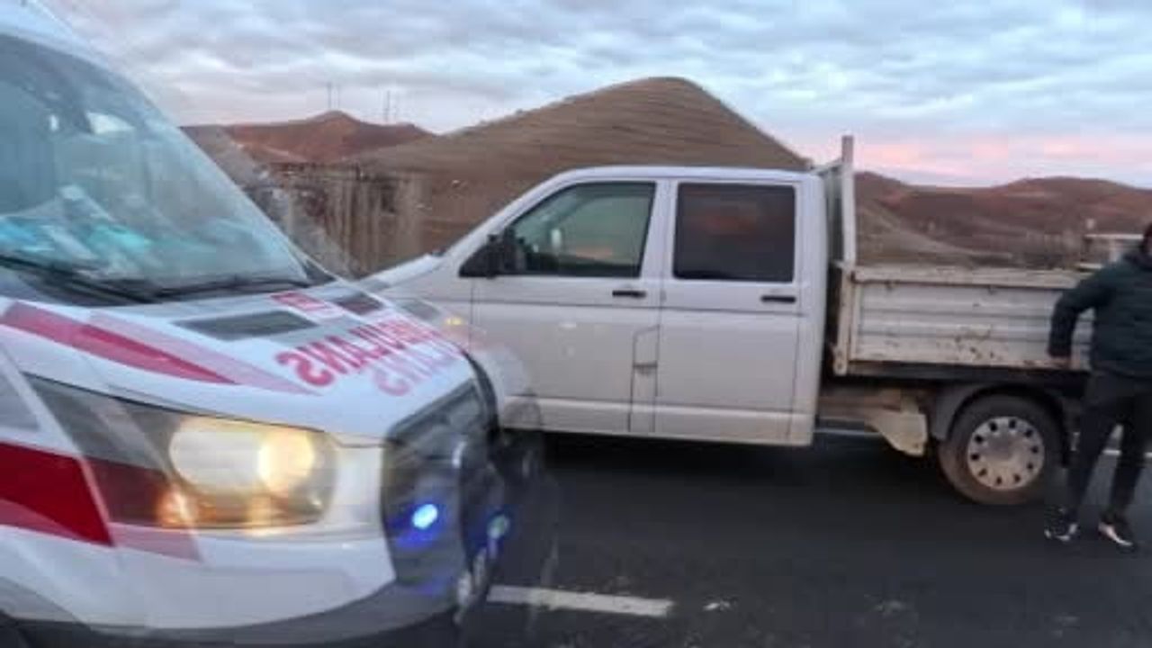 Aksaray'da Trafik Kazası: 6 Yaralı