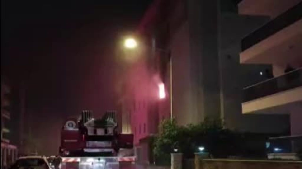 Alanya'da Animasyoncu Lojmanında Yangın Paniği