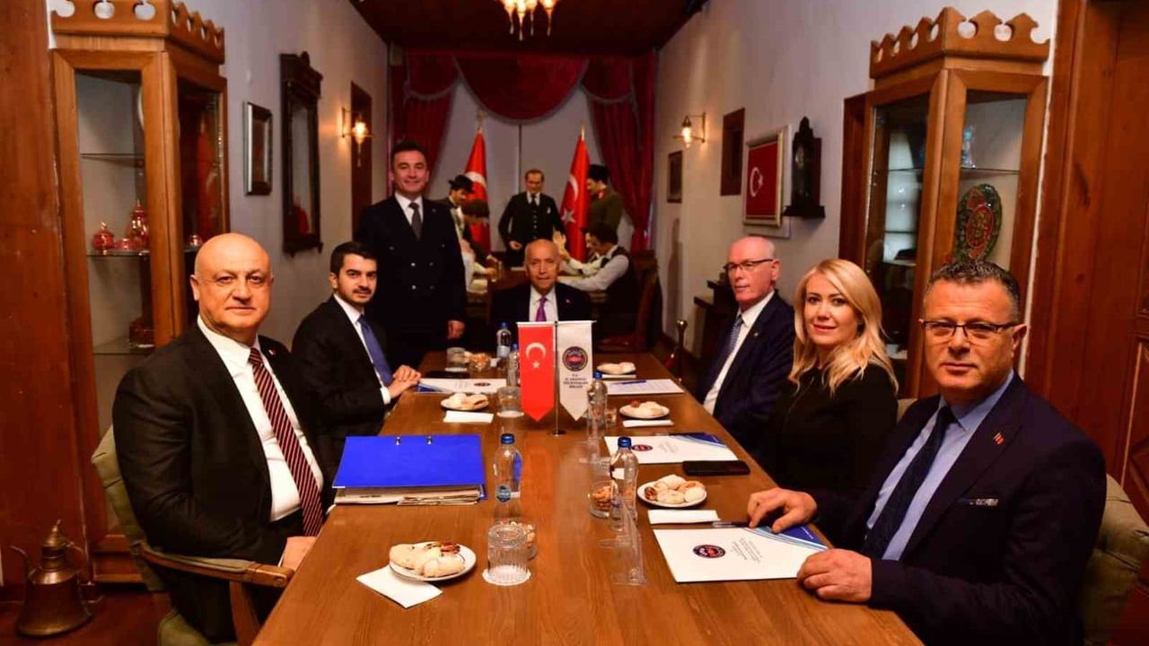 Alaşehir'den Tarihi Buluşma: Zaimağa Konağı'nda Gururlu Anlar