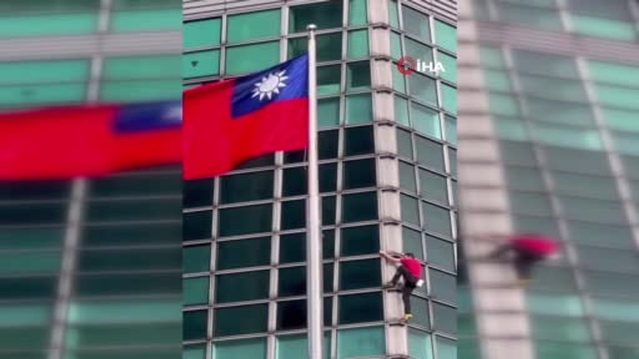 Alex Honnold, Taipei 101'e Halatsız Tırmandı