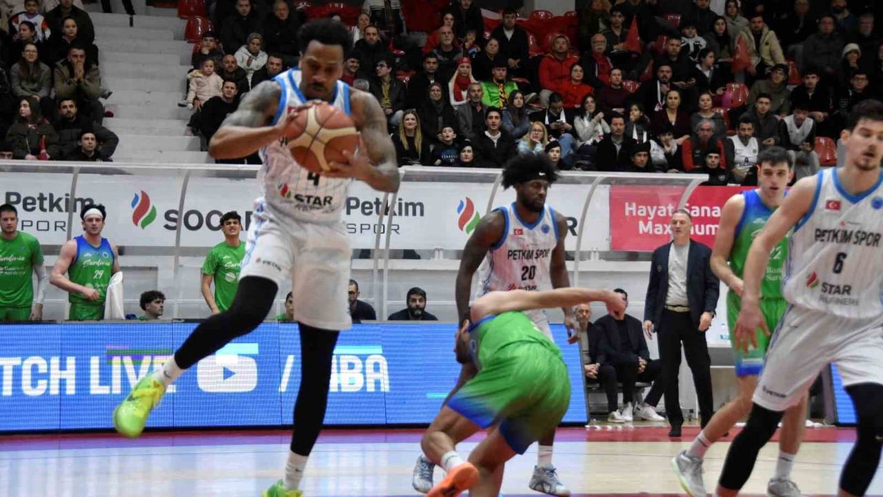 Aliağa Petkimspor'dan İtalyan Ekibe Farklı Galibiyet: 82-70