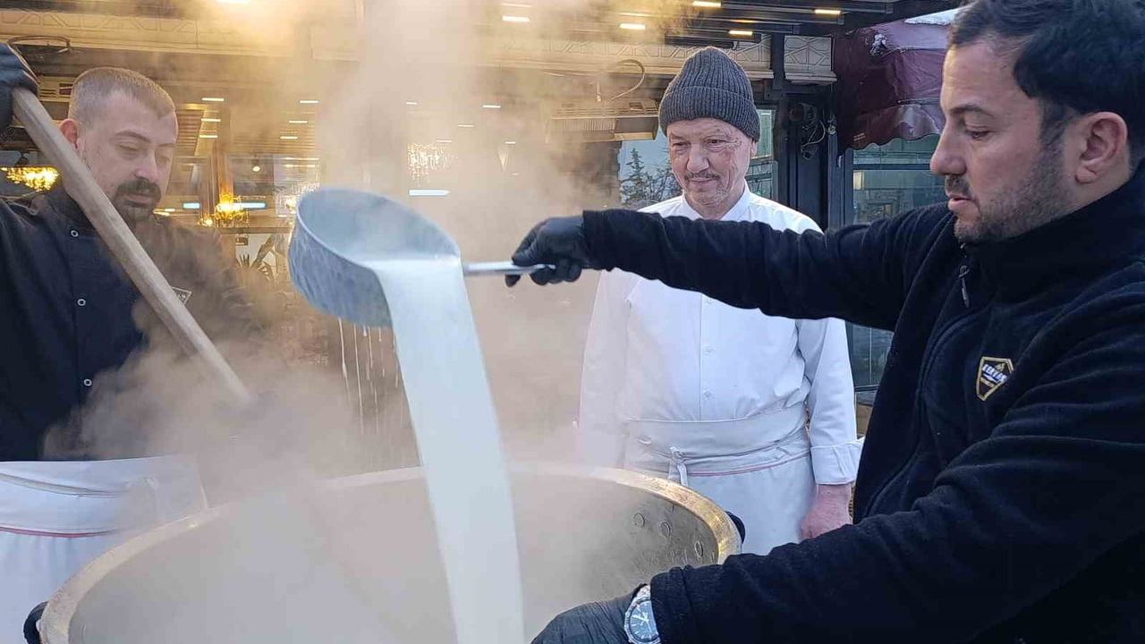 Alpedo'dan Kışa Özel Ücretsiz Salep İkramı
