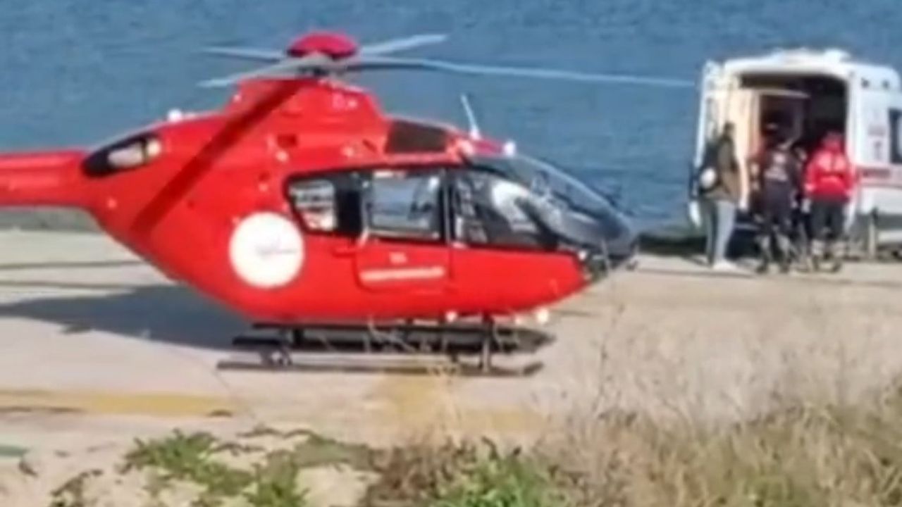 Ambulans Helikopteri Avşa Adası'na Ulaştı