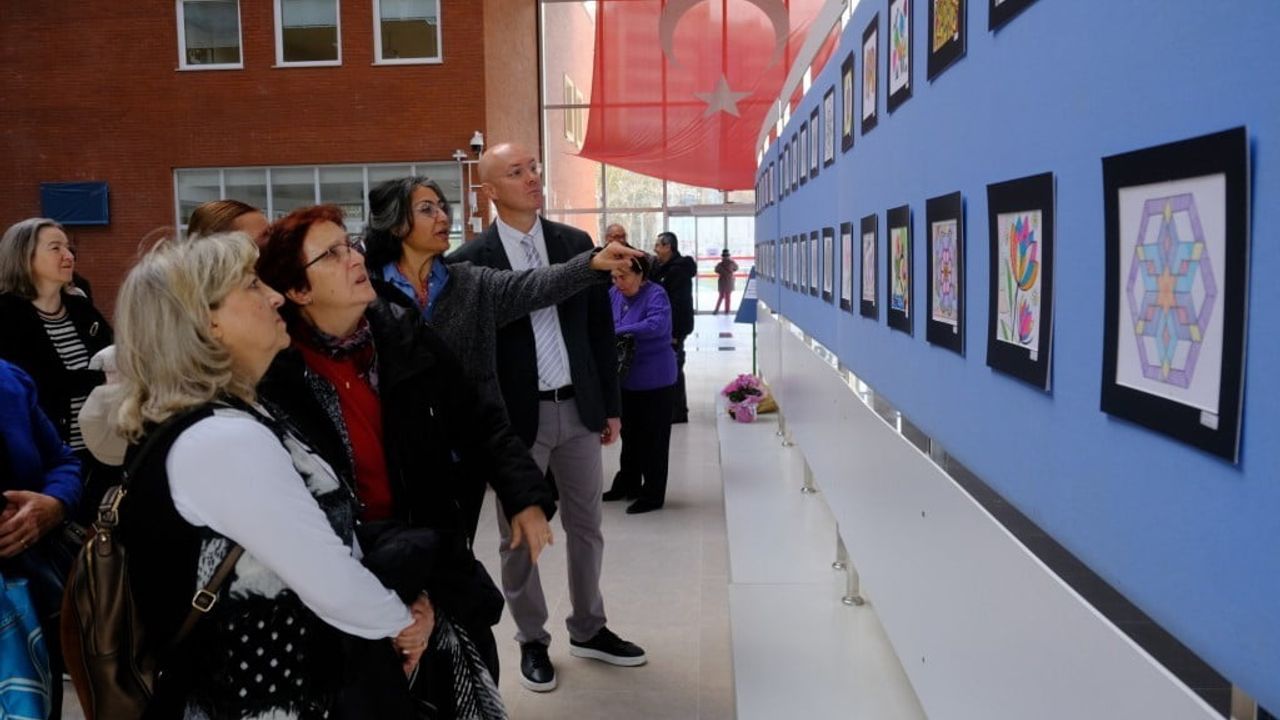 Anadolu Üniversitesi'nde Mandala Sergisi