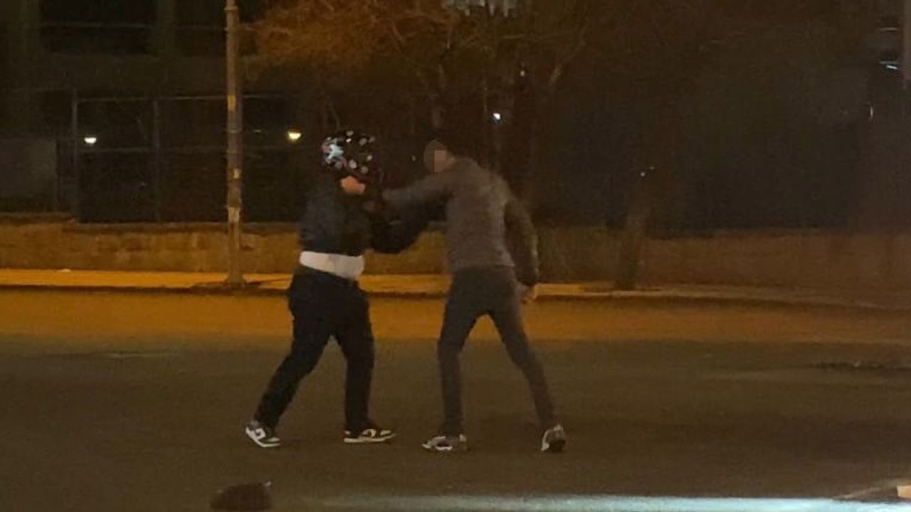 Ankara'da Trafikte Çıkan Kavga Kameralara Yansıdı