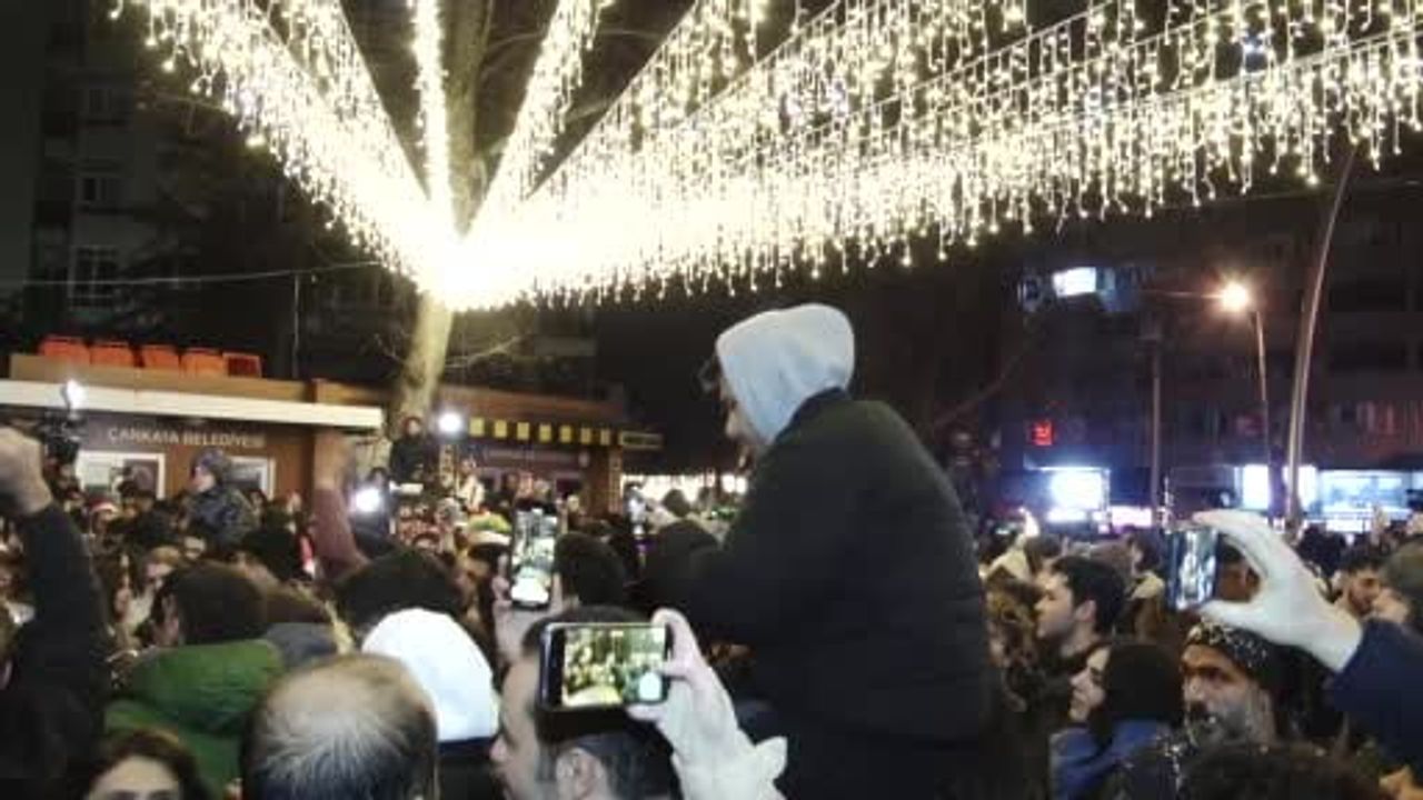Ankara'da Yeni Yılda Coşku: Kuğulu Park