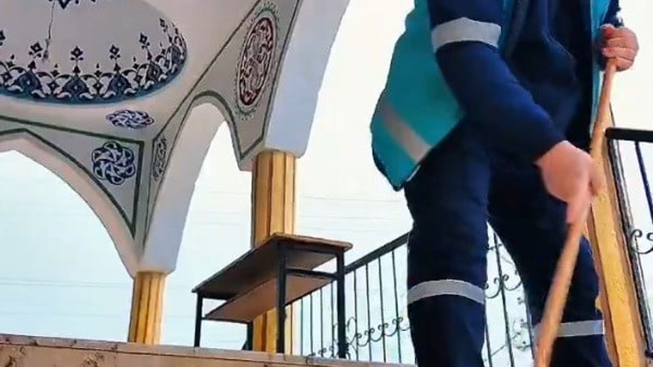Antakya Belediyesi'nden Camilerde Temizlik Hamlesi