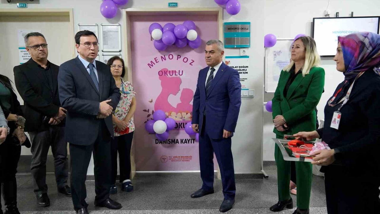 Antalya’da Menopoz Okulu Açıldı