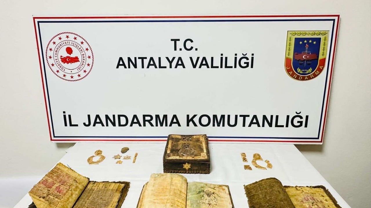 Antalya'da Tarihi Eser Kaçakçılığı Operasyonu