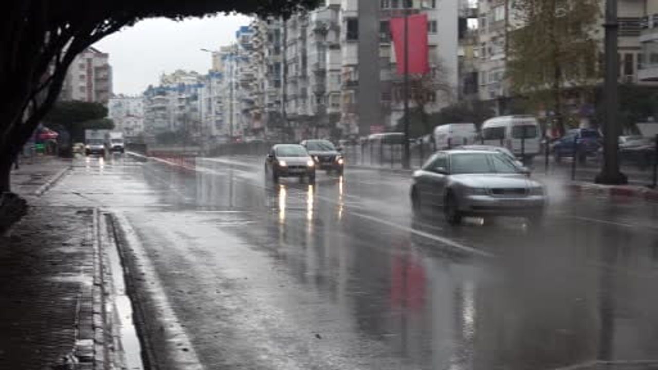 Antalya'daki Sağanak Yağış Sonrası Durum