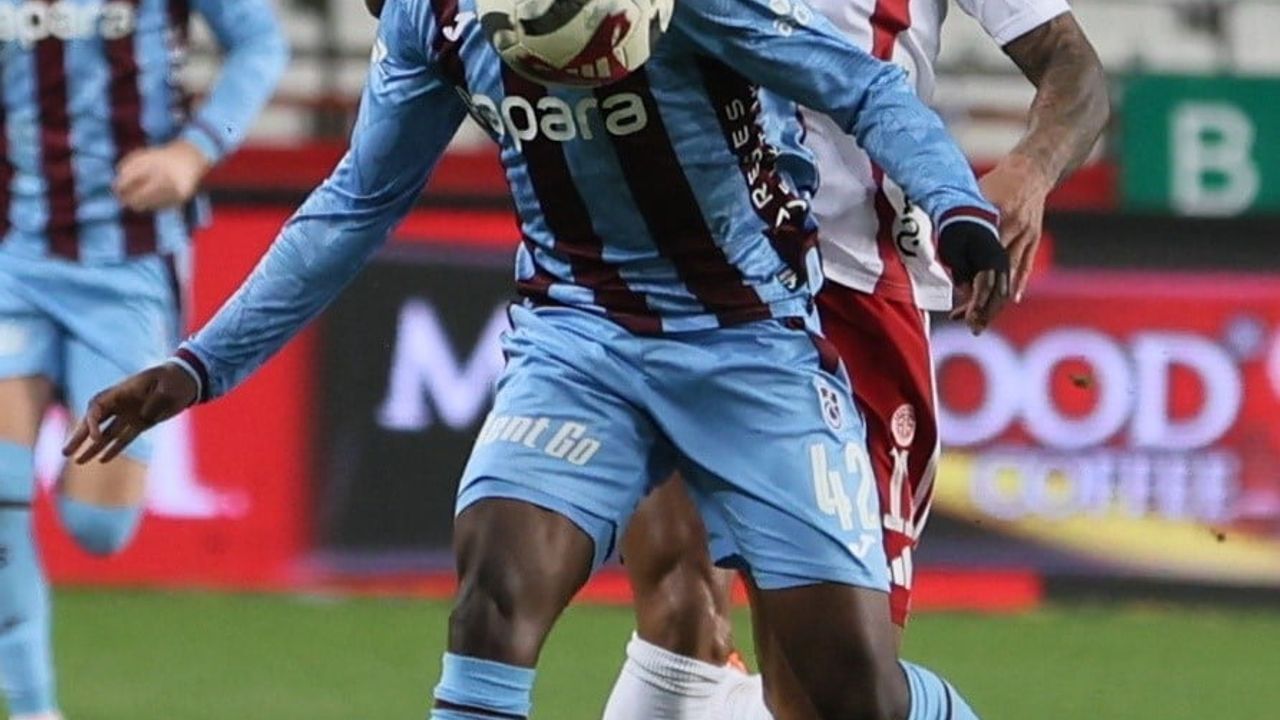 Antalyaspor, Trabzonspor'u İlk Yarıda Geçti: 1-0
