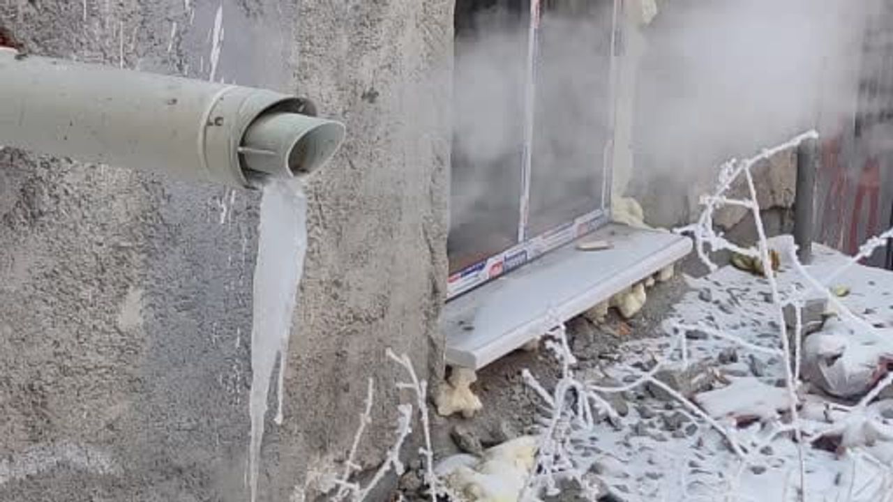 Ardahan'da Sibirya Soğukları Hayatı Olumsuz Etkiliyor