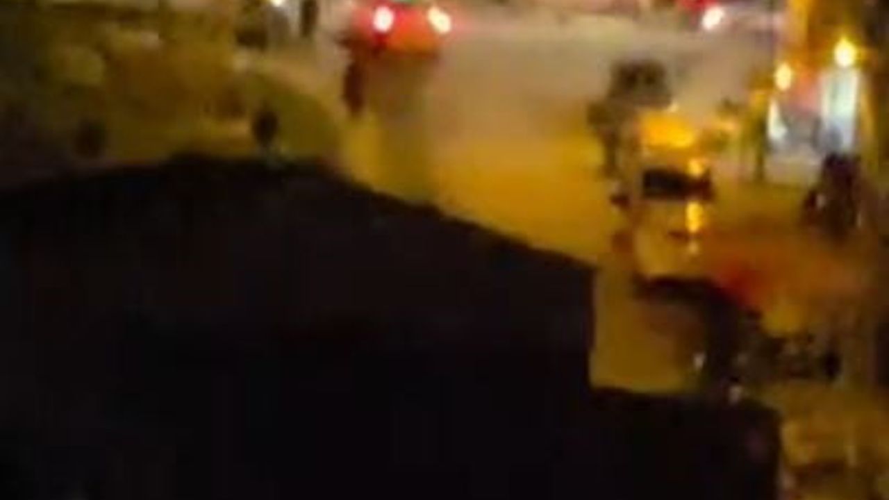 Arnavutköy'de Elektrik Kablo Patlaması Panik Yaratıyor