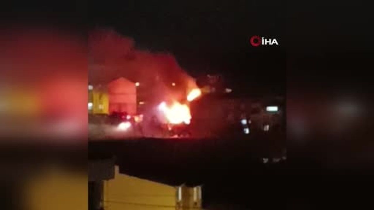 Arnavutköy'de Kömürlük Yangını Söndürüldü