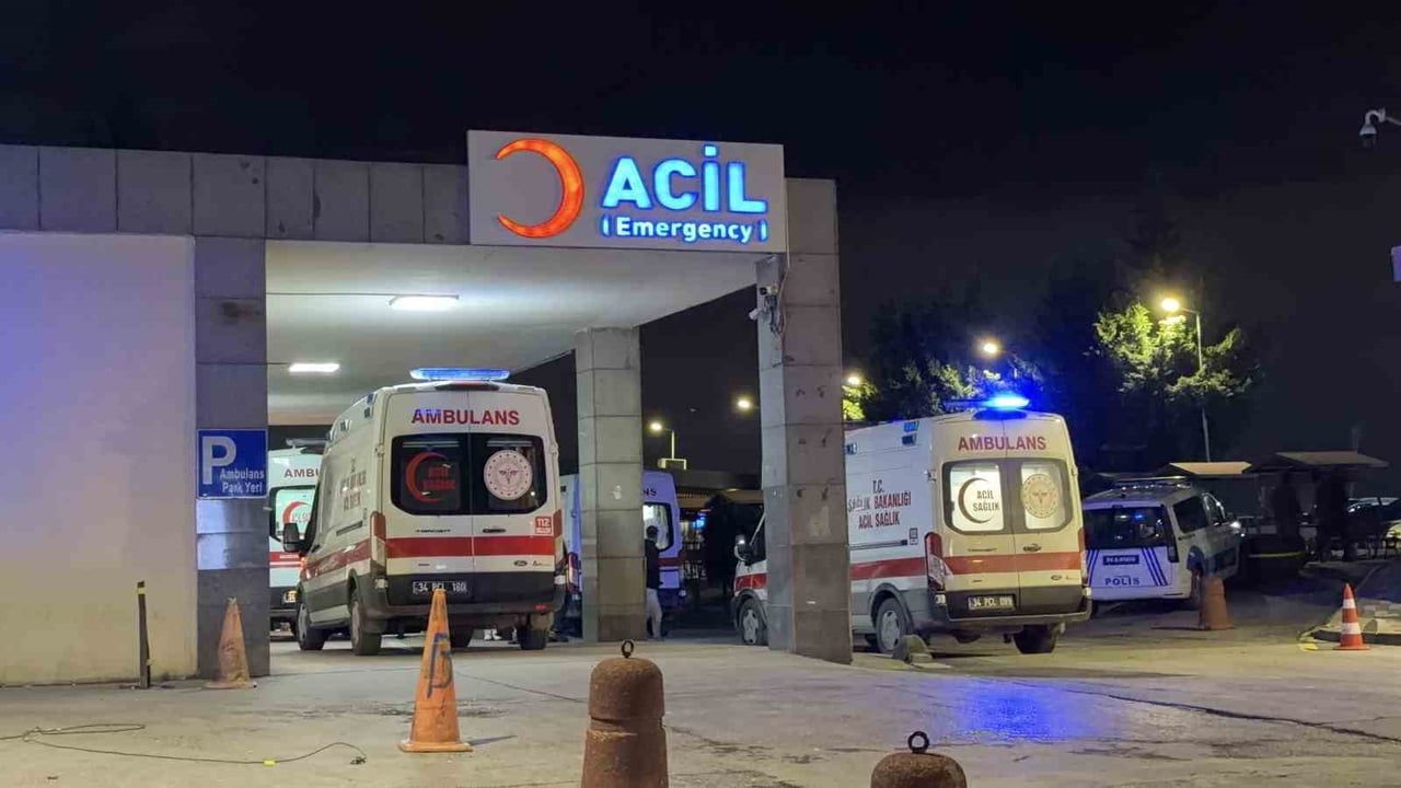 Arnavutköy'de Mevlit Yemek Kazası: 17 Kişi Zehirlendi