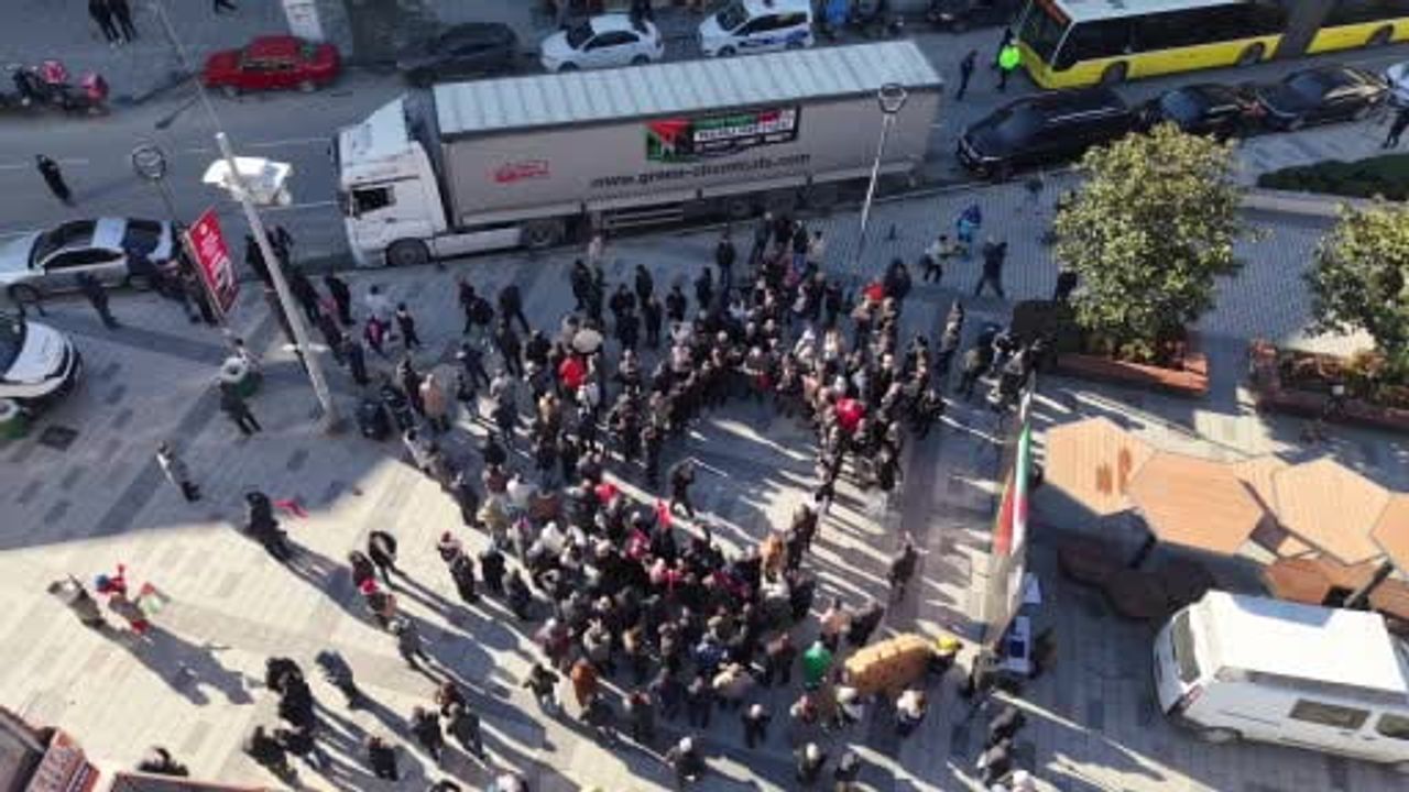 Arnavutköy’den Gazze’ye Yardım Tırı Uğurlandı