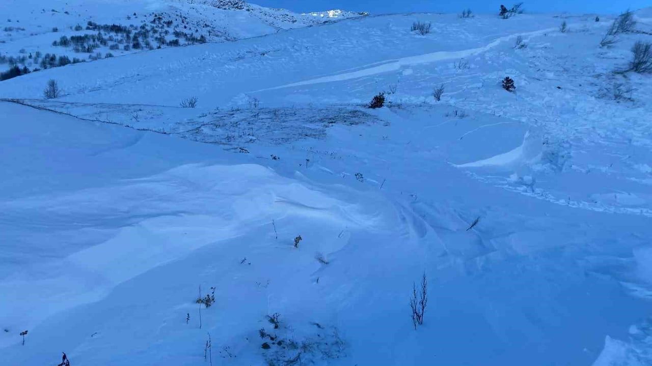 Artvin'de Yeni Çığ Riski Arama Çalışmalarını Durdurdu