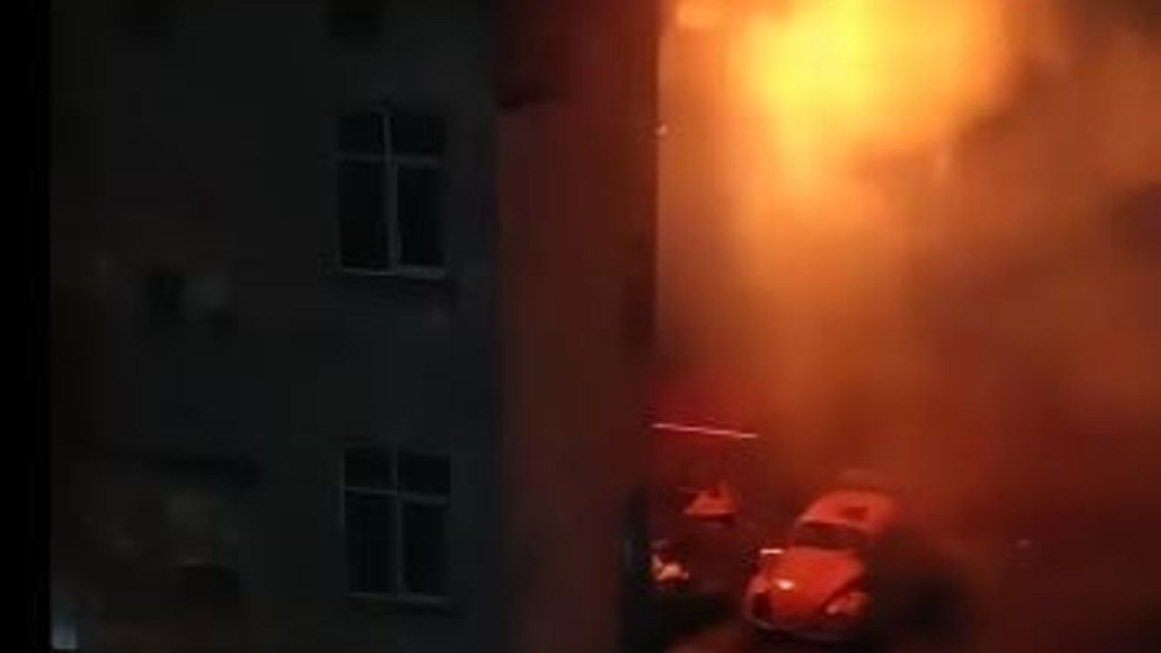 Artvin Hopa'da Apartman Yangını Paniği