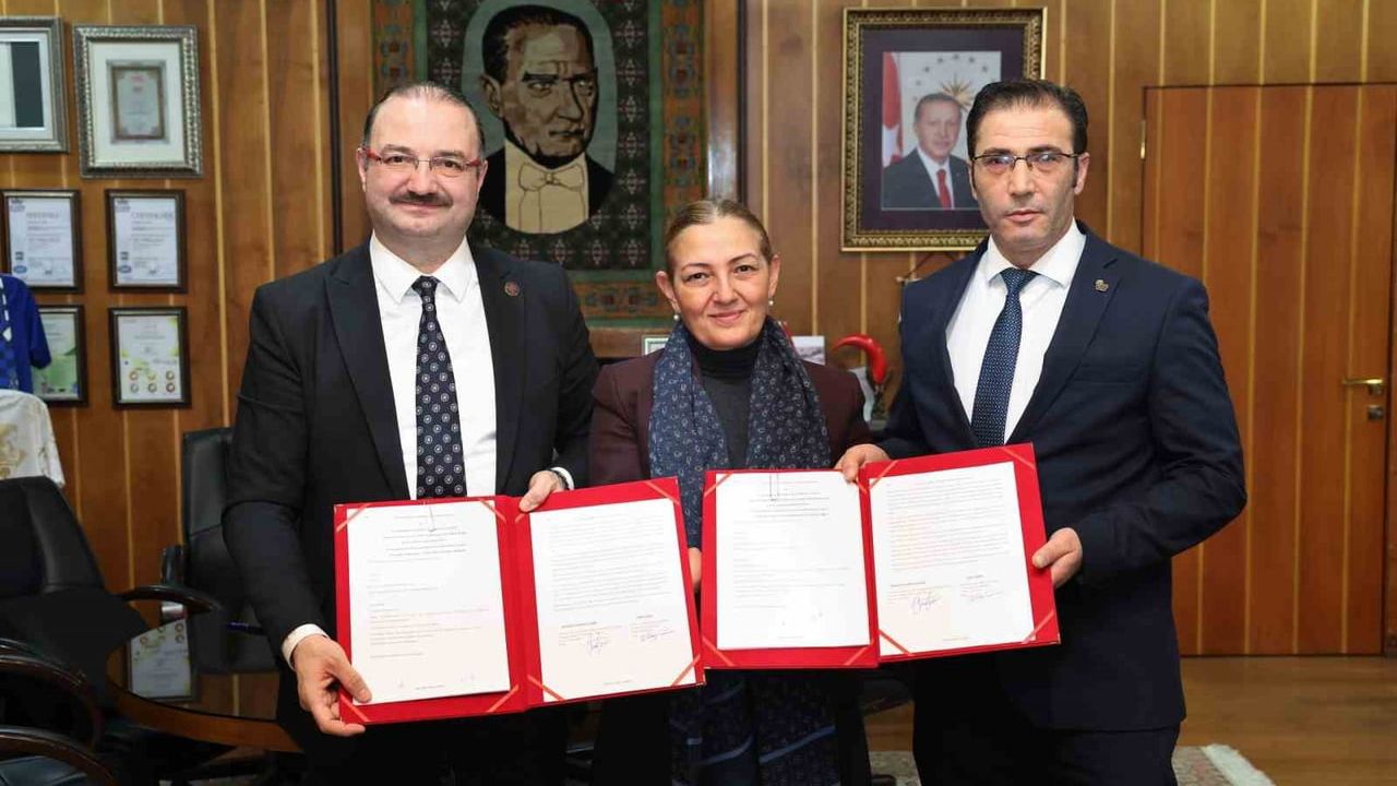 Atatürk Üniversitesi ve KUDAKA'dan Geleneksel El Sanatlarına Destek Projesi