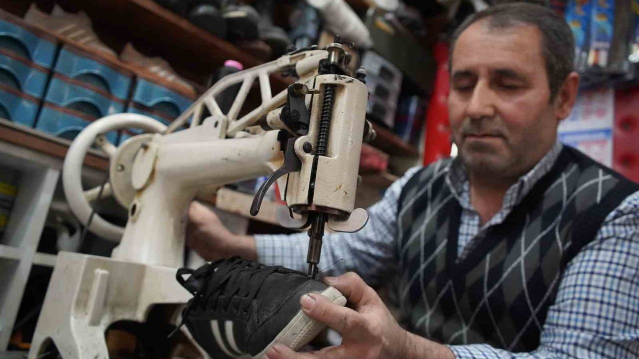 Ayakkabı Ustalığı Tarih Olma Yolunda