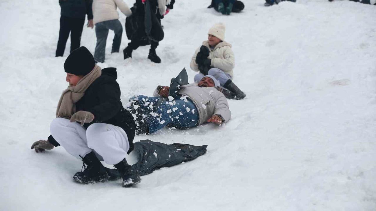 Ayder Yaylası'nda Kış Festivali Coşkusu Başladı